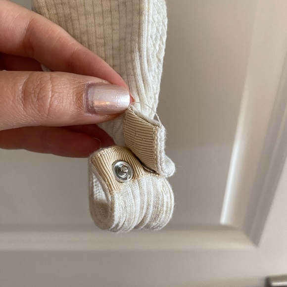 Aritzia Charlotte bodysuit - Picture 3 of 4